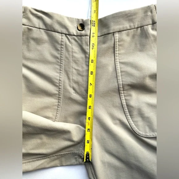 Lululemon Light Utilitech Beige Cargo Pants Women’s Pocket High Rise Sz 25